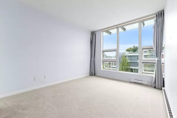 Vancouver, BC V6J 0B5,2528 Maple ST #703