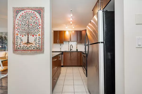 Surrey, BC V4N 5S1,19388 65 AVE #309