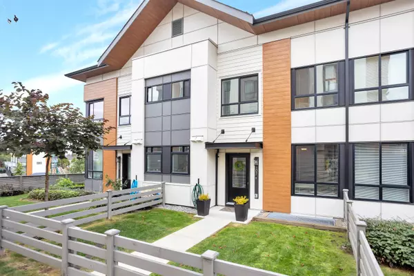 Surrey, BC V3S 0A5,15111 Edmund DR #107