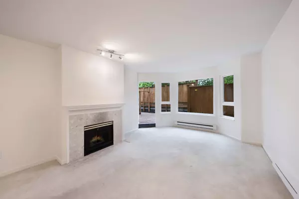North Vancouver, BC V7L 1G1,315 E 3rd ST #109