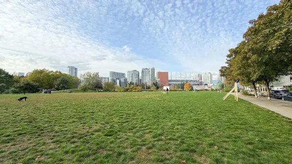 Vancouver, BC V5Y 0H7,1708 Columbia ST #1210