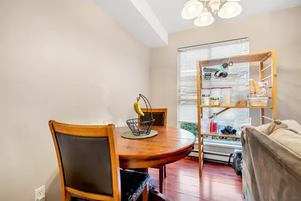 Surrey, BC V3W 1E5,13780 76 AVE #313