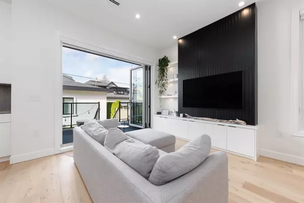 Vancouver, BC V5W 3M1,5059 Sherbrooke ST