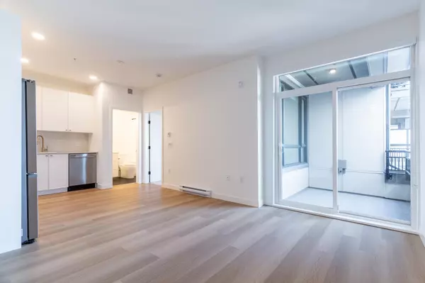 Coquitlam, BC V3K 0H7,215 Mcbay LN #616