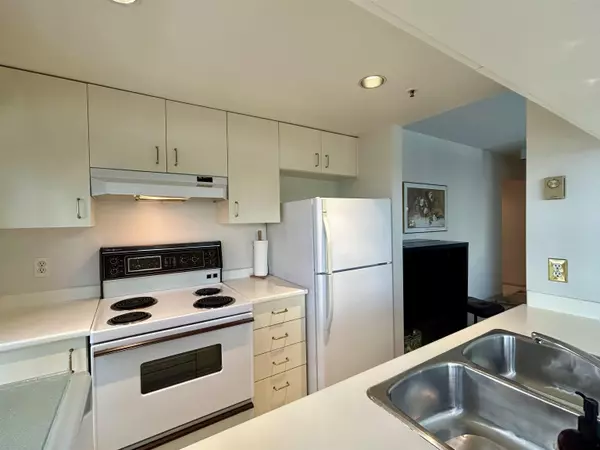 Vancouver, BC V6E 4K2,1060 Alberni ST #506