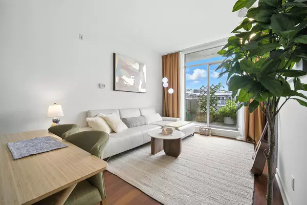 Vancouver, BC V6S 1A9,3595 W 18th AVE #404