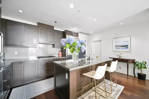 Vancouver, BC V6S 1A9,3595 W 18th AVE #404