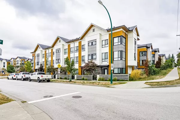 Surrey, BC V3S 0B2,15151 Edmund DR #3