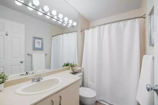 Coquitlam, BC V7R 0A5,1148 Westwood ST #212