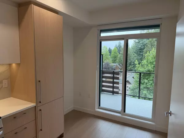Port Moody, BC V3H 0N7,150 James #503