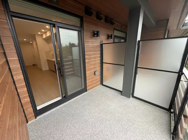 150 James #503 Port Moody, BC V3H 0N7