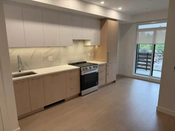 150 James #503, Port Moody, BC V3H 0N7