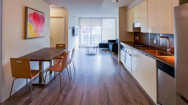 Vancouver, BC V6B 0K9,161 West Georgia St #302