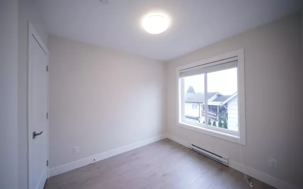 Coquitlam, BC V3K 2B2,1044 Quadling AVE #Laneway