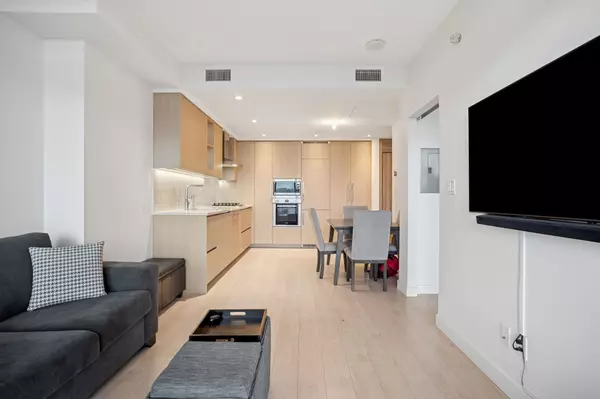 Burnaby, BC V5C 0M9,4730 Lougheed HWY #1506
