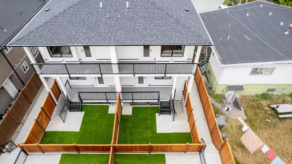 Burnaby, BC V5E 2H6,7822 Goodlad ST #2