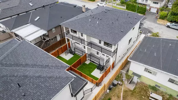 Burnaby, BC V5E 2H6,7822 Goodlad ST #2