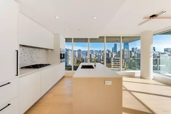 Vancouver, BC V6G 2B1,1180 Broughton ST #1604