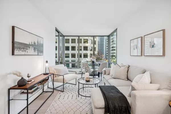 Vancouver, BC V6E 4R2,1200 W Georgia ST #706