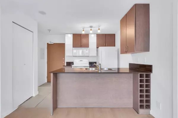 Vancouver, BC V6B 1T2,977 Mainland ST #1308