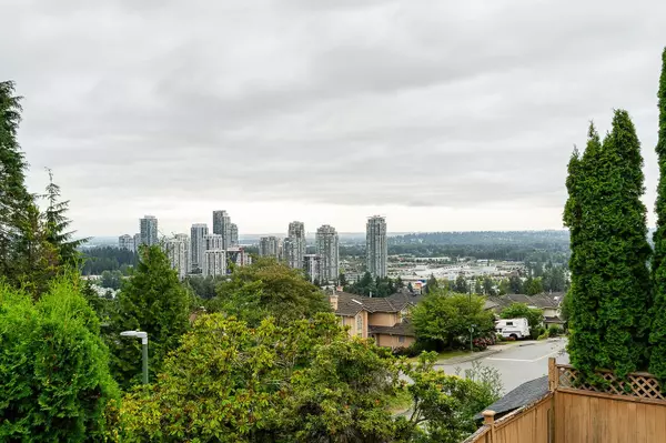 2640 Mclaughlin CT, Coquitlam, BC V3B 6K4