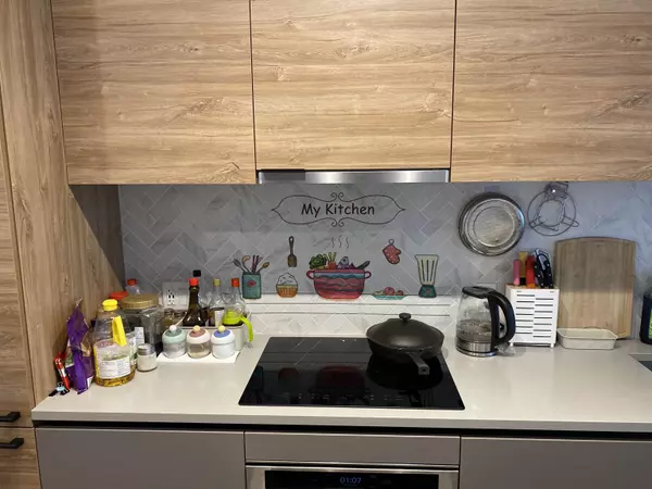 Surrey, BC V3T 0S6,13428 105 AVE #307