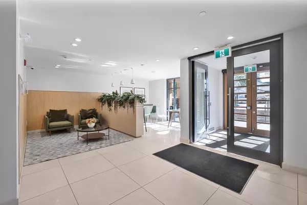Coquitlam, BC V3J 0L7,735 Anskar CT #310