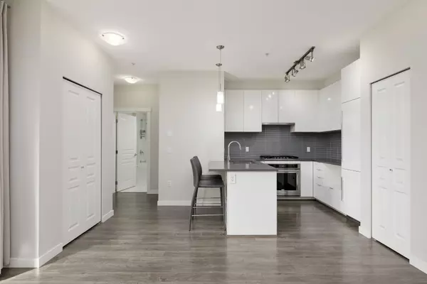 Richmond, BC V6X 0P1,9388 Tomicki AVE #109