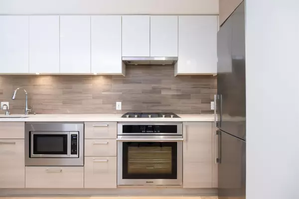 Vancouver, BC V5S 0H3,3451 Sawmill CRES #201