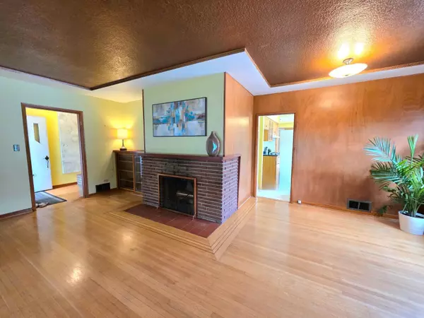 Vancouver, BC V5S 1S9,2725 E 52nd AVE