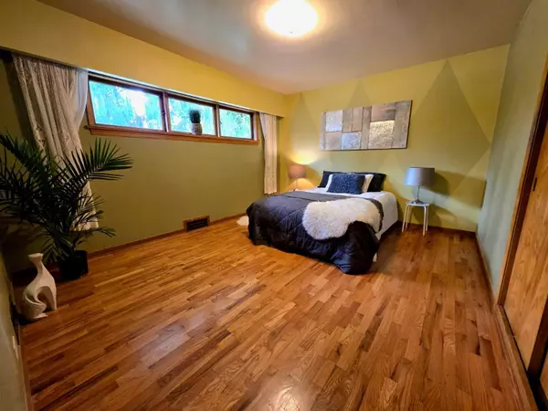 Vancouver, BC V5S 1S9,2725 E 52nd AVE