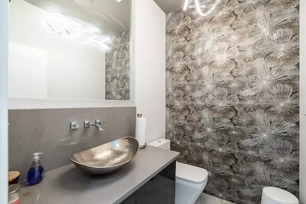 9417 132a ST Surrey, BC V3V 6W3