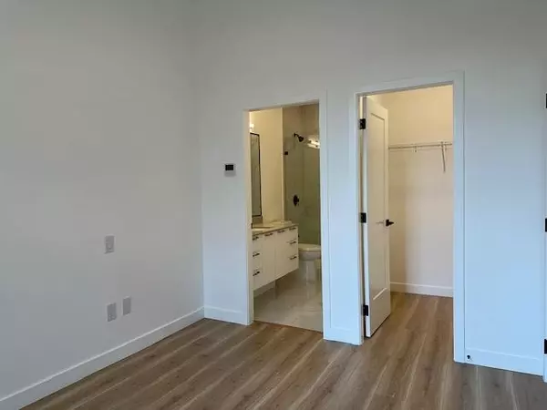 Langley, BC V2Y 3Y5,8551 201 ST #103