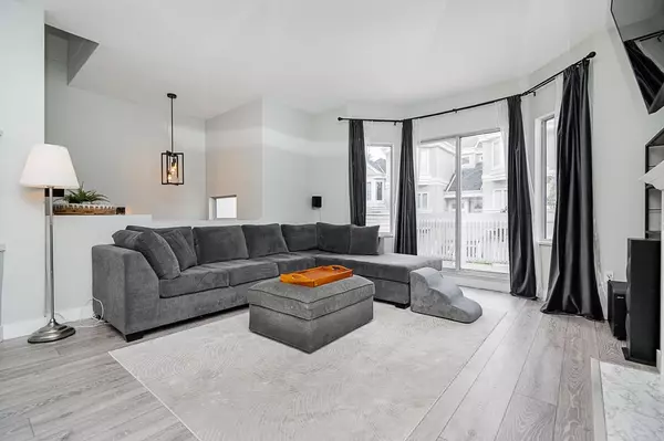 Burnaby, BC V5E 4H7,6700 Rumble ST #13