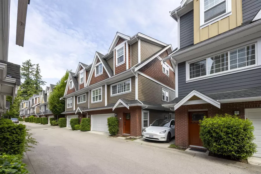15988 32 AVE #30, Surrey, BC V3Z 2J4