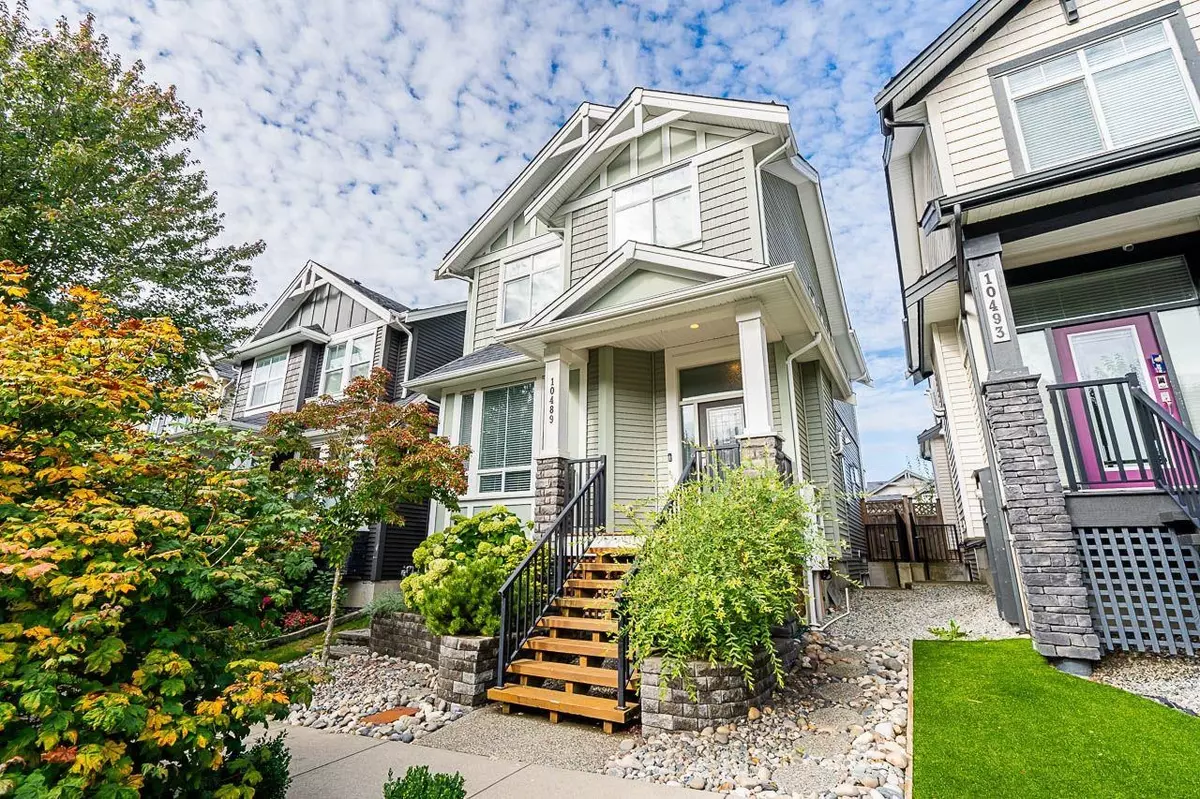 Maple Ridge, BC V2W 0H8,10489 Robertson ST
