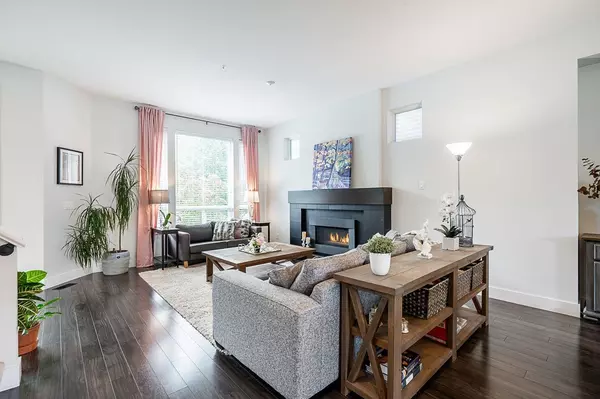 Maple Ridge, BC V2W 0H8,10489 Robertson ST
