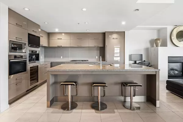 Vancouver, BC V6T 0B2,6093 Iona DR #503