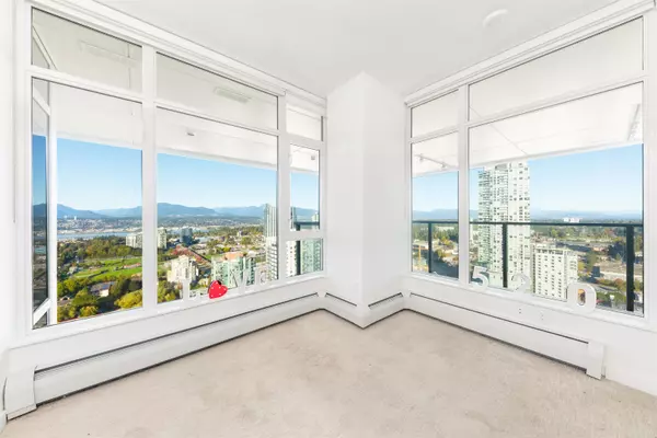 13350 Central AVE #3305 Surrey, BC V3T 0S1