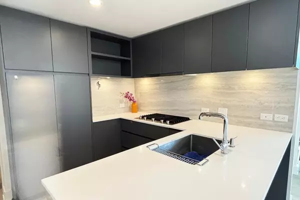 Coquitlam, BC V3K 6C3,450 Westview ST #1707