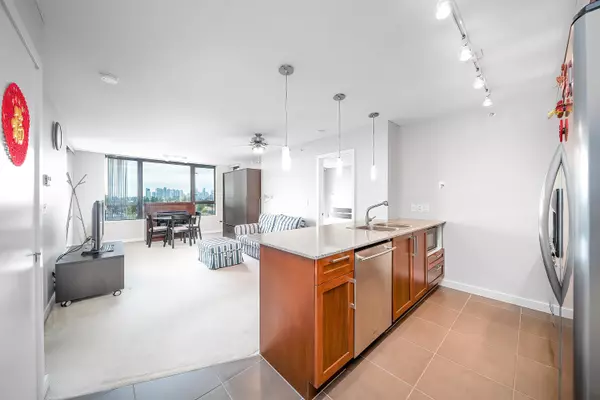 Burnaby, BC V5E 0A4,7088 Salisbury AVE #1205