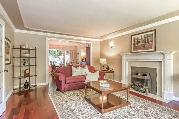 Surrey, BC V4P 1J7,2842 130 ST