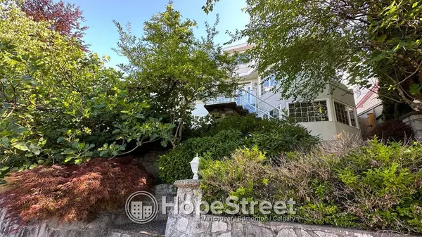 88 Ravine Dr, Port Moody, BC V3H 4T8