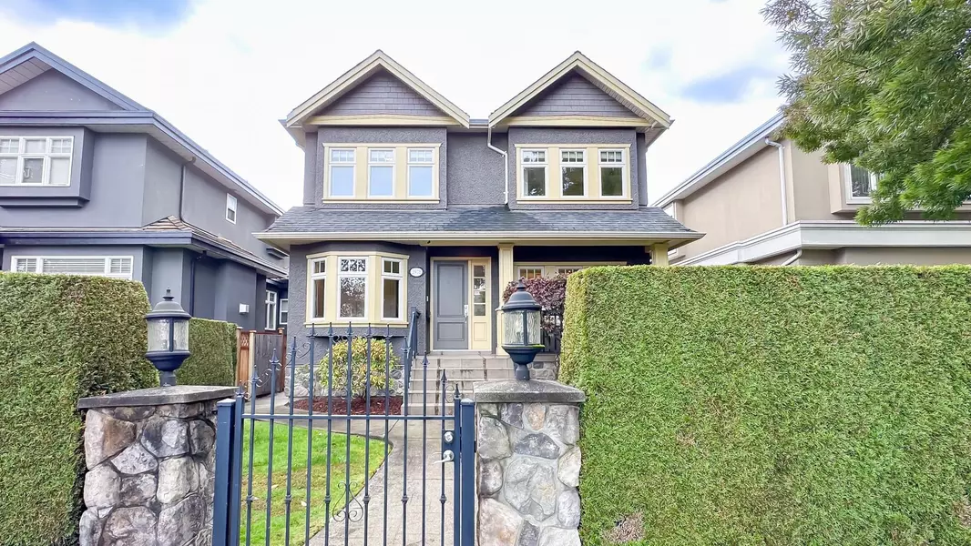 2978 W 21st AVE, Vancouver, BC V6L 1K8