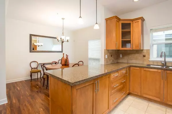 North Vancouver, BC V7K 2G3,3150 Sunnyhurst RD #10