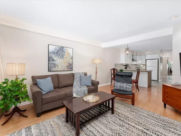 1274 Barclay ST #304, Vancouver, BC V6E 1H3