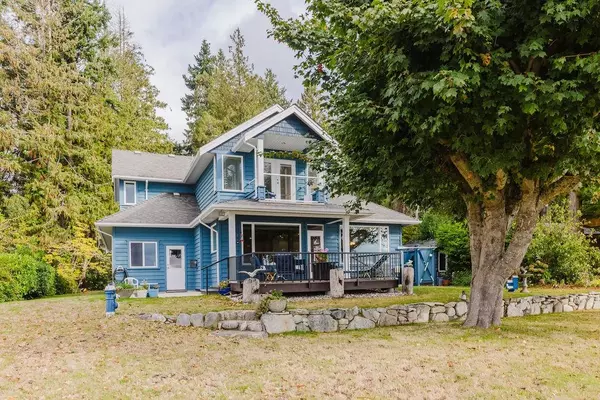 Sechelt, BC V7Z 0A5,1537 Mccullough RD