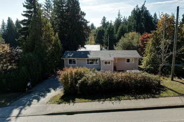 Sechelt, BC V7Z 0M5,6275 Norwest Bay RD