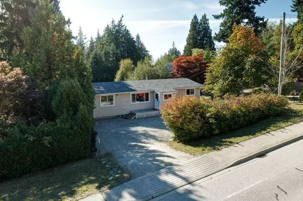 Sechelt, BC V7Z 0M5,6275 Norwest Bay RD
