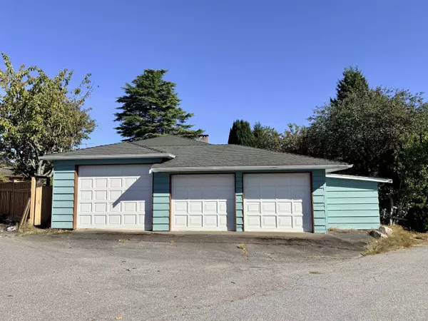 Vancouver, BC V5S 2Y9,7275 Shawnee PL
